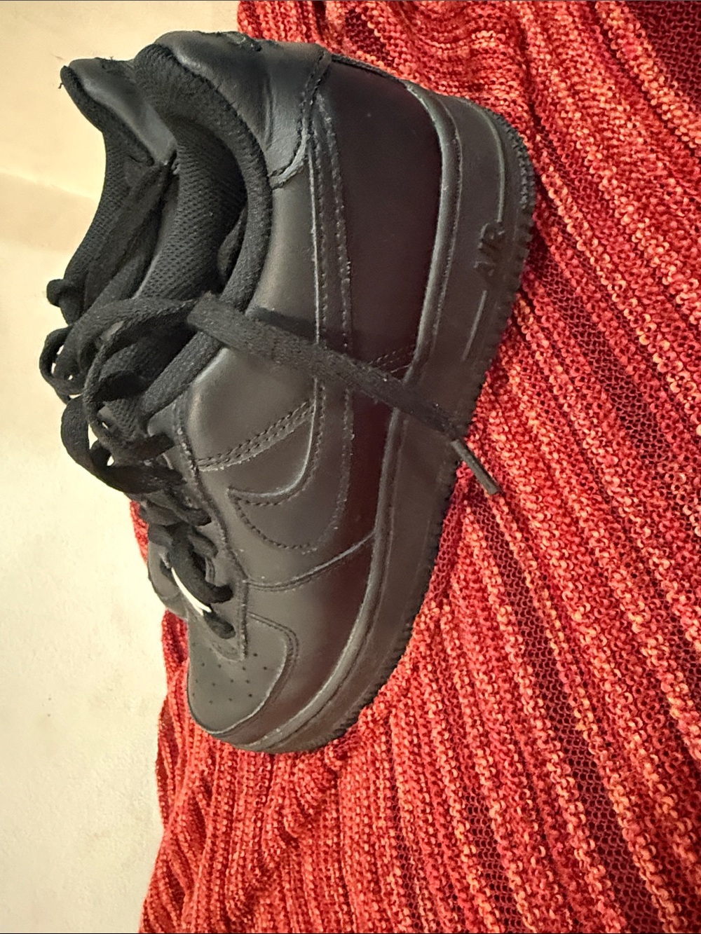 Nike Kids Black Low-Top Sneakers